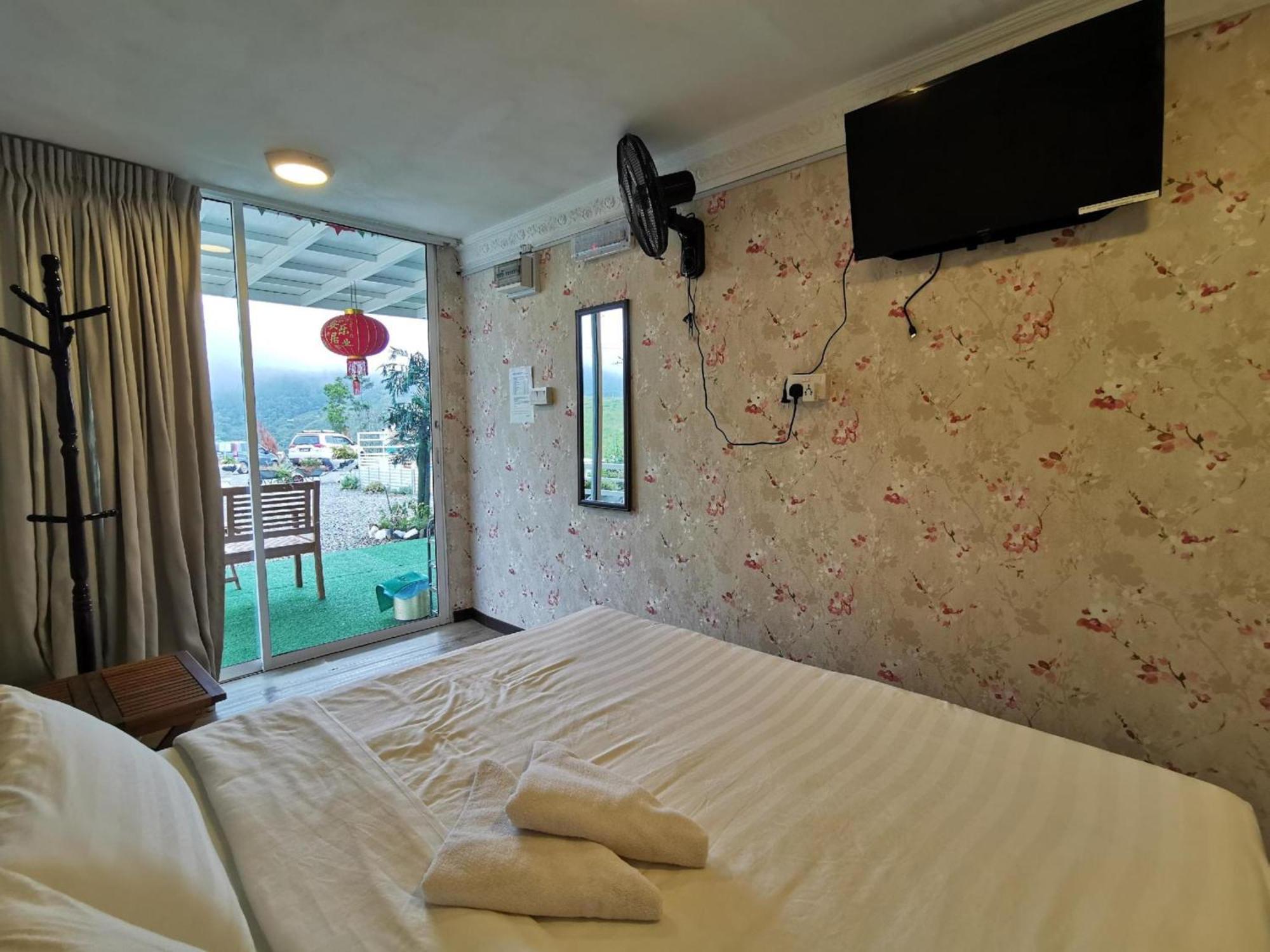 Oyo 89969 Mount Hill Villa Kundasang Ranau Exterior photo